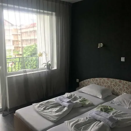 Guest Dimitrovi Guest house